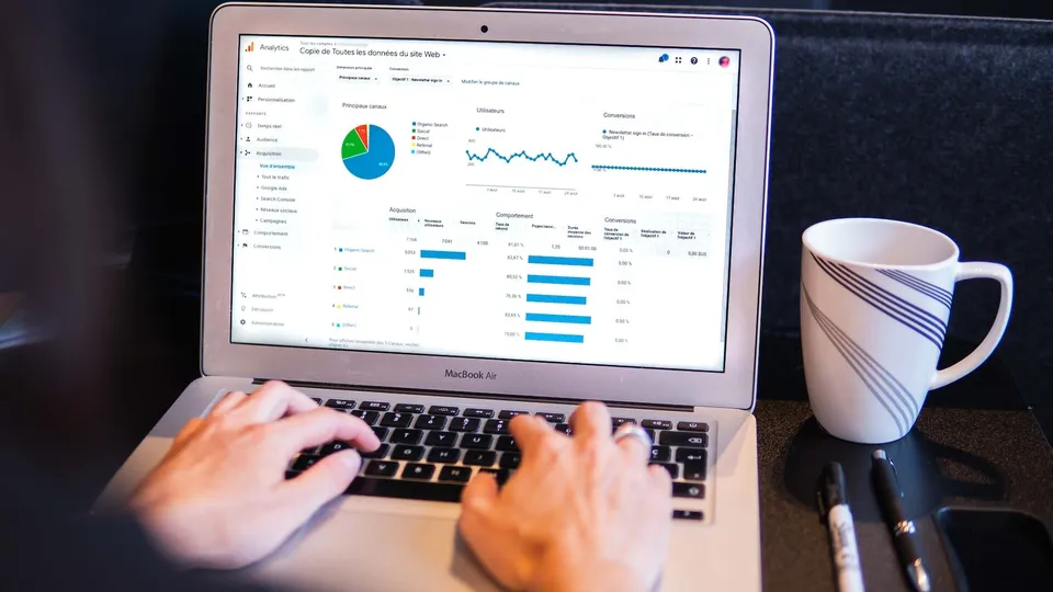The ultimate guide: Present your store online with Local SEA